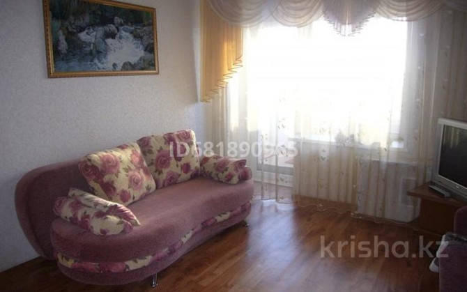 1-комнатная квартира, 33 м², 1/5 этаж посуточно, Волынова 12 — Маяковского Костанай - изображение 1