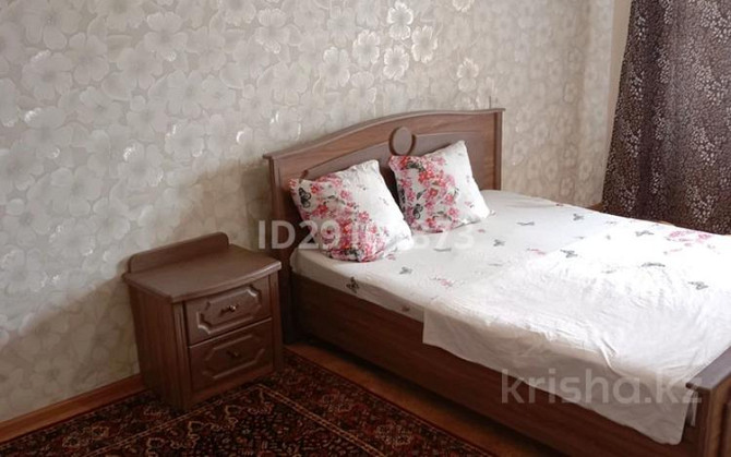 1-комнатная квартира, 40 м², 6/9 этаж посуточно, Пратозанова — Славского Ust-Kamenogorsk - photo 1