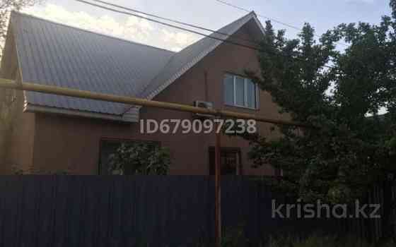 6-комнатный дом помесячно, 180 м², 10 сот., мкр Коккайнар Алматы