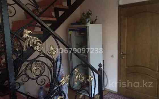 6-комнатный дом помесячно, 180 м², 10 сот., мкр Коккайнар Алматы