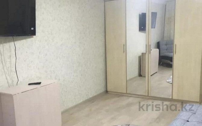 2-комнатная квартира, 47 м², 1/3 этаж посуточно, мкр Коктем-1 — Уг Бухар Жырау Алматы - изображение 2