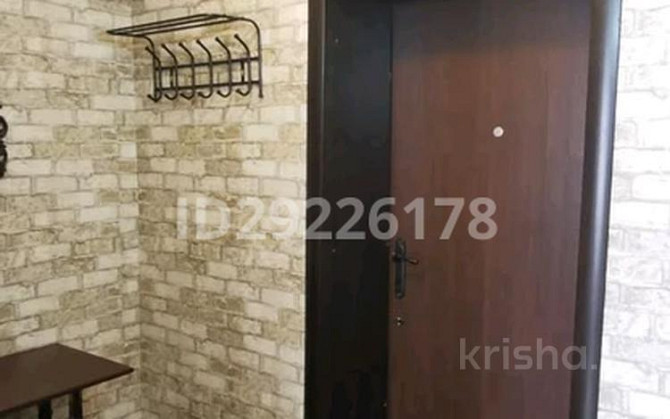 1-комнатная квартира, 45 м², 2/9 этаж посуточно, проспект Абая 111 — Доспановой Уральск - изображение 5