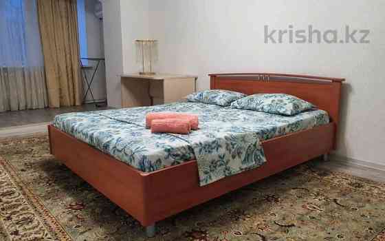 2-комнатная квартира, 70 м², 2/5 этаж посуточно, проспект Абулкаир хана 87 — проспект Абулкаир хана  Актобе