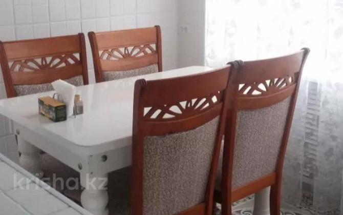 3-комнатная квартира, 65 м², 3/4 этаж посуточно, Бауыржана Момышулы 4 — Туркестанская Шымкент - изображение 1