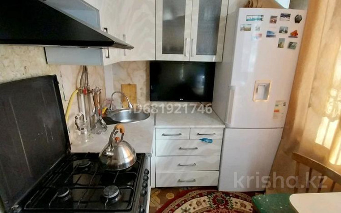 1-комнатная квартира, 35 м², 1/5 этаж посуточно, 11-й микрорайон, 11-й микрорайон 225 — Кафе Прага9 Шымкент - изображение 3