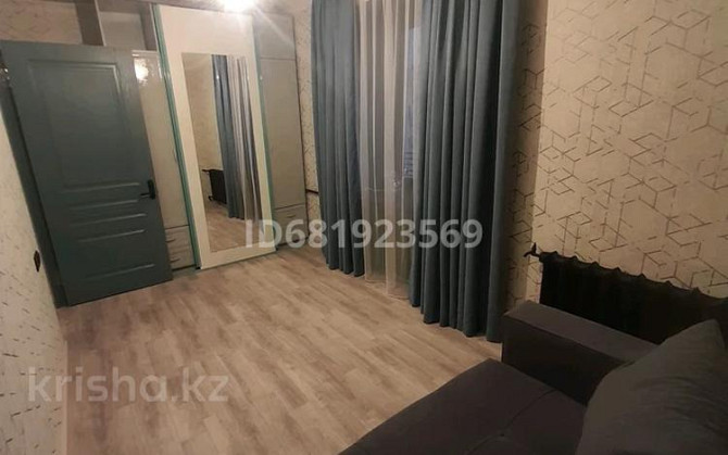 2-комнатная квартира, 40 м², 5/5 этаж посуточно, Тауелсыздык 4/3 — Кажмукана Astana - photo 1