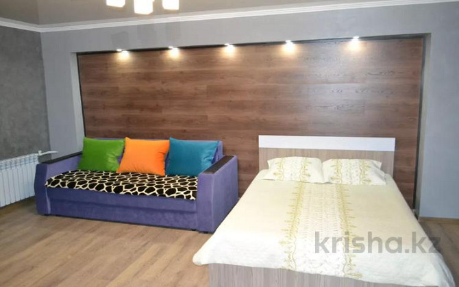1-комнатная квартира, 35 м², 3/5 этаж посуточно, Гоголя 52 Karagandy - photo 1