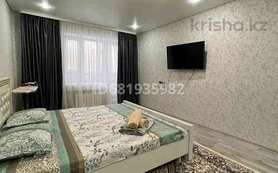 1-комнатная квартира, 35 м², 2/5 этаж посуточно, А. Скоробогатова 67 — Пр. Абая Уральск