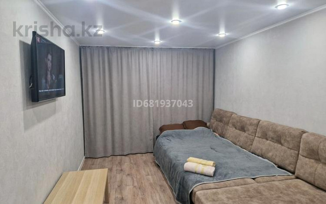 3-комнатная квартира, 60 м², 4/5 этаж посуточно, Ленина 117 — Горняков Рудный - изображение 2