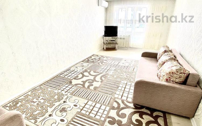 2-комнатная квартира, 70 м², 3/9 этаж посуточно, мкр. Батыс-2, Мангилик Ел 20 Актобе - изображение 1