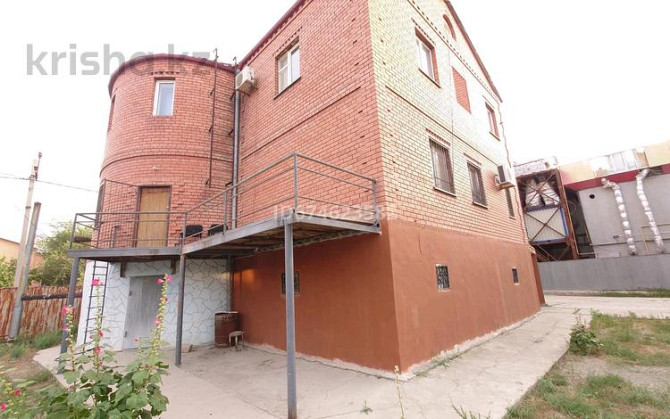 9-комнатный дом помесячно, 428 м², 10 сот., мкр Центральный 12 — Азаттық Атырау - изображение 3
