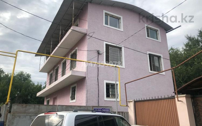 8-комнатный дом помесячно, 430 м², 10 сот., мкр Атырау 219 — Волочаевская Алматы - изображение 1