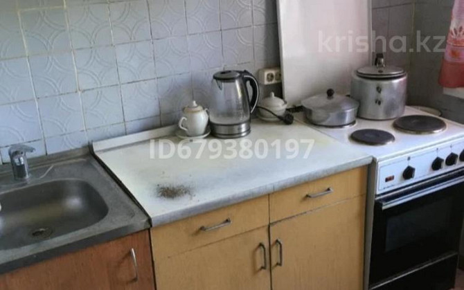 2-комнатная квартира, 38 м², 4/5 этаж помесячно, проспект Нурсултана Назарбаева 34 Усть-Каменогорск - изображение 4