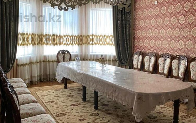 7-комнатный дом помесячно, 250 м², 10 сот., мкр Самал-2 50 — Аргынбекова рядом Дендропарк Shymkent - photo 1