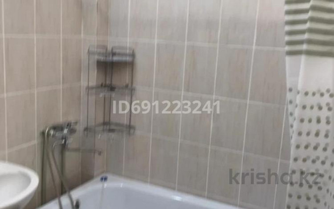 3-комнатная квартира, 83.5 м², 12/12 этаж помесячно, 9-я улица 40/3 - Областной акимат Туркестан - изображение 7