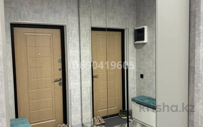2-комнатная квартира, 82 м², 2/6 этаж помесячно, мкр Нурсая, Улица Акжарма 10 Атырау - изображение 4