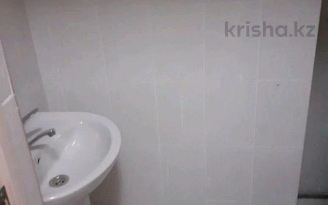 1-комнатная квартира, 35 м², 8/12 этаж помесячно, Мкр.Туран-2 Шымкент - изображение 3