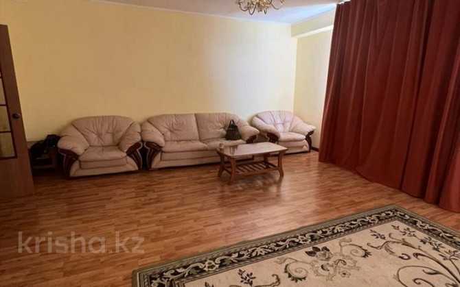 3-комнатная квартира, 160 м², 9/16 этаж помесячно, 15-й мкр 59 "Овация" Актау - изображение 1