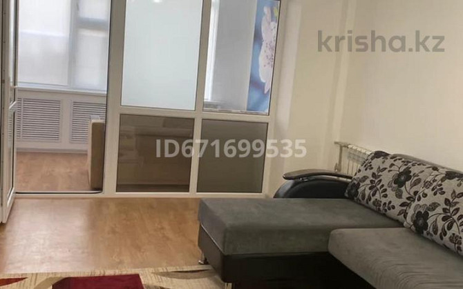 2-комнатная квартира, 60 м², 1/2 этаж помесячно, Севастопольская Атырау - изображение 1
