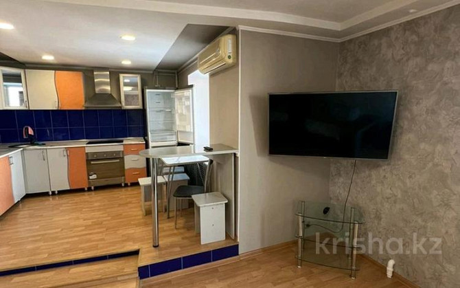 3-комнатная квартира, 90 м², 9/9 этаж помесячно, Красина 8/1 Ust-Kamenogorsk - photo 2