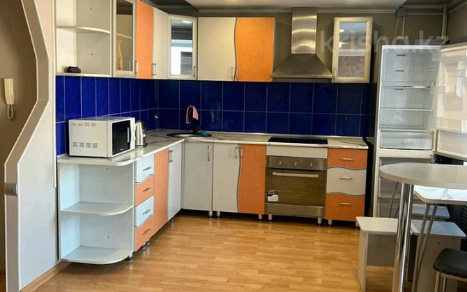 3-комнатная квартира, 90 м², 9/9 этаж помесячно, Красина 8/1 Ust-Kamenogorsk - photo 1