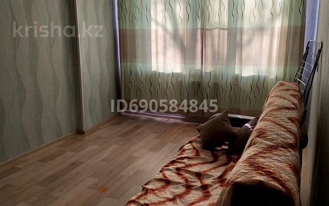 1-комнатная квартира, 30 м², 2/5 этаж помесячно, Независимости 93 - Р-н Электротоваров Усть-Каменогорск - изображение 1