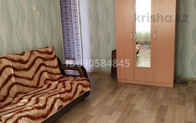 1-комнатная квартира, 30 м², 2/5 этаж помесячно, Независимости 93 - Р-н Электротоваров Усть-Каменогорск - изображение 2