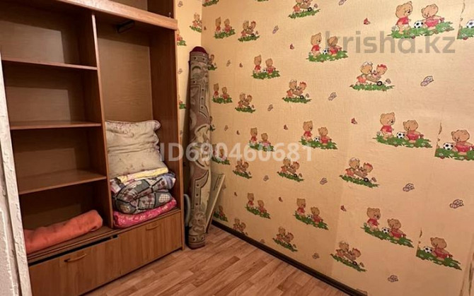 1-комнатная квартира, 35 м², 4/5 этаж помесячно, мкр Шанхай, Пожарского Актобе - изображение 2