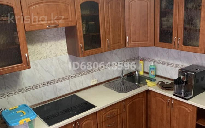2-комнатная квартира, 53 м², 9/10 этаж помесячно, Валиханова 159 - Казахювелир, 4 школа Семей - изображение 1
