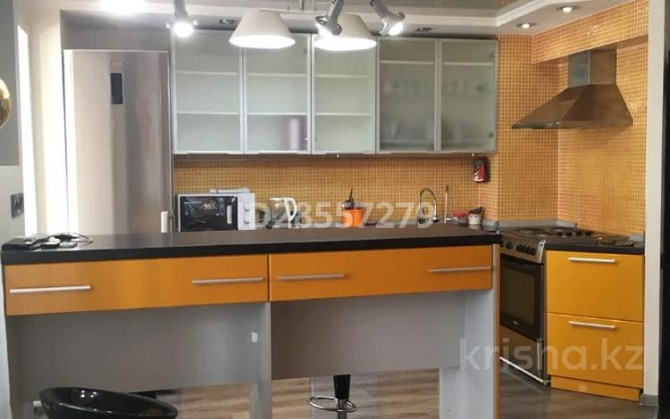 3-комнатная квартира, 88 м², 2/5 этаж помесячно, Славского 48 Усть-Каменогорск - изображение 4