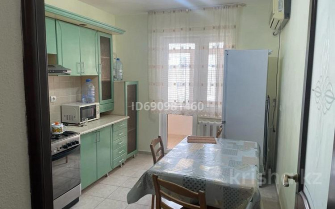 3-комнатная квартира, 87 м², 5/5 этаж помесячно, мкр Жети Казына 2 Атырау - изображение 4