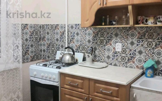 4-комнатная квартира, 75 м², 2/5 этаж посуточно, проспект Абая 86 — Курмангазы Уральск - изображение 3