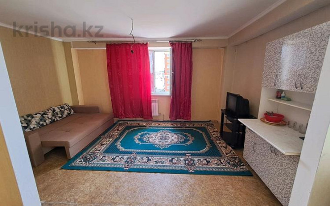 2-комнатная квартира, 60 м², 4/9 этаж помесячно, мкр Астана 90 - Аргынбекова Шымкент - изображение 1