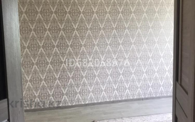 3-комнатная квартира, 65 м², 3/5 этаж помесячно, 10 мкр - Возле кайкармета Тараз - изображение 1