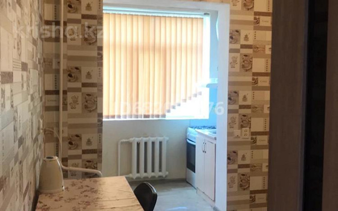 3-комнатная квартира, 65 м², 3/5 этаж помесячно, 10 мкр - Возле кайкармета Тараз - изображение 2
