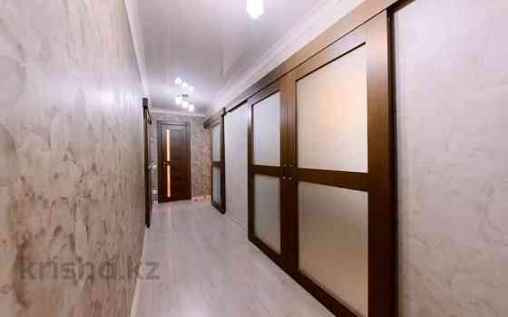 3-комнатная квартира, 85 м², 4/9 этаж посуточно, Бухар-Жырау 75 Караганда