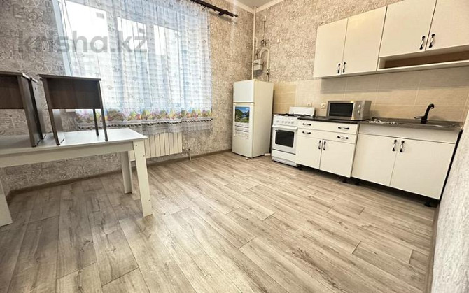 1-комнатная квартира, 45 м², 4/9 этаж помесячно, мкр. Алтын орда, Мұстафа Шокая 2а Актобе - изображение 2