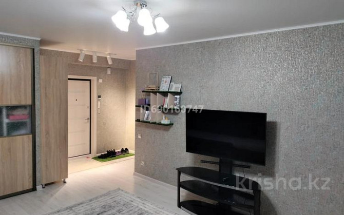 1-комнатная квартира, 45.6 м², 9/10 этаж помесячно, Каныша Сатпаева Усть-Каменогорск - изображение 2