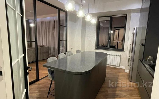 4-комнатная квартира, 160 м², 2/3 этаж помесячно, Жаманова 46 Алматы - изображение 2