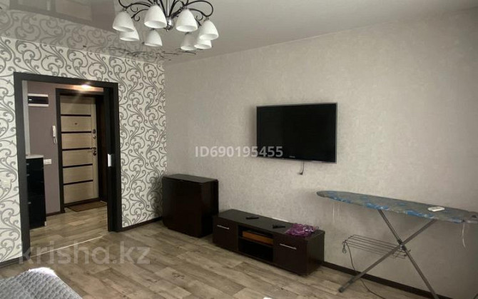 2-комнатная квартира, 52 м², 6/9 этаж помесячно, Назарбаева - Район Электротовары Усть-Каменогорск - изображение 4