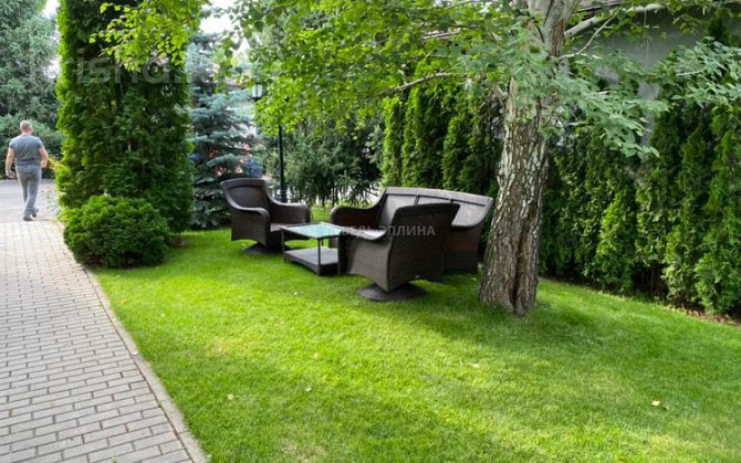 4-комнатная квартира, 180 м², 3/5 этаж помесячно, Водопроводная 7/2 - проспект Аль-Фараби Алматы - изображение 2