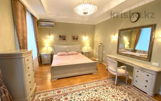 4-комнатная квартира, 180 м², 3/5 этаж помесячно, Водопроводная 7/2 - проспект Аль-Фараби Алматы - изображение 5