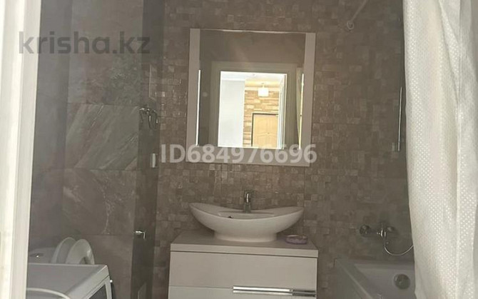 3-комнатная квартира, 84 м², 4/13 этаж помесячно, Бузурбаева 33а Алматы - изображение 8