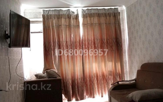 3-комнатная квартира, 45 м², 3/9 этаж помесячно, Молдагулова Шымкент - изображение 3