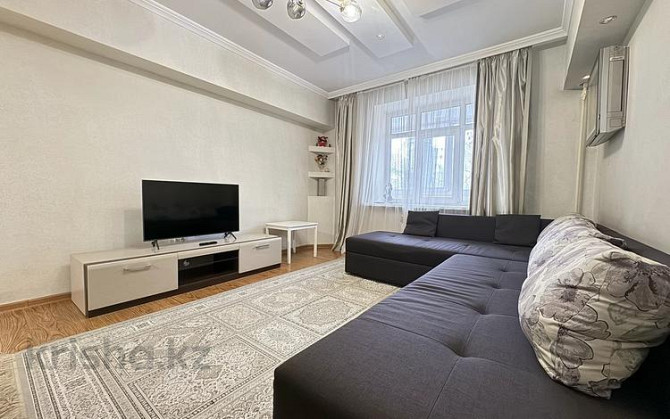 3-комнатная квартира, 77 м², 2/5 этаж помесячно, Желтоксан 137 Алматы - изображение 2