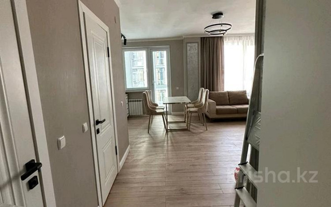 2-комнатная квартира, 56 м², 4/9 этаж помесячно, мкр Нурсат 29/2 - Рахима Плаза Шымкент - изображение 1