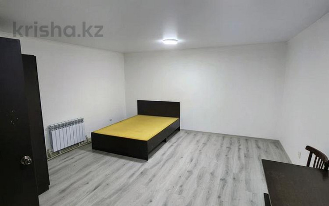 1-комнатная квартира, 35 м², 1/1 этаж помесячно, мкр Думан-2, Суюнбая Almaty - photo 1