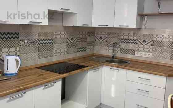1-комнатная квартира, 45 м², 10/15 этаж помесячно, Туркестана 18 Астана