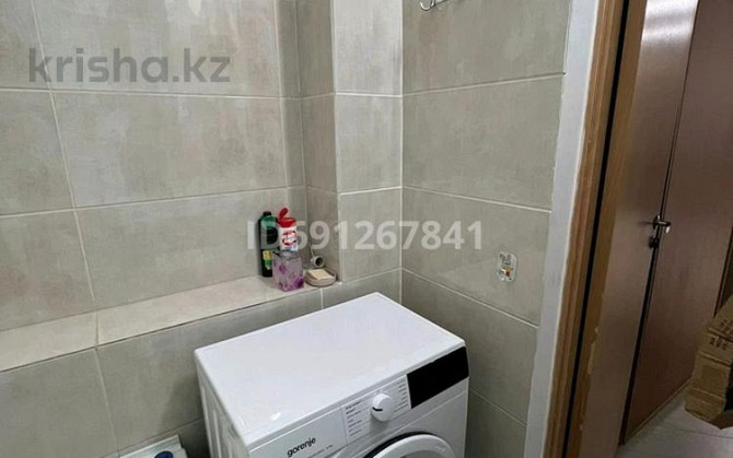 3-комнатная квартира, 100 м², 3/6 этаж помесячно, Молдагуловой 3 - Старый паспортный Уральск - изображение 2