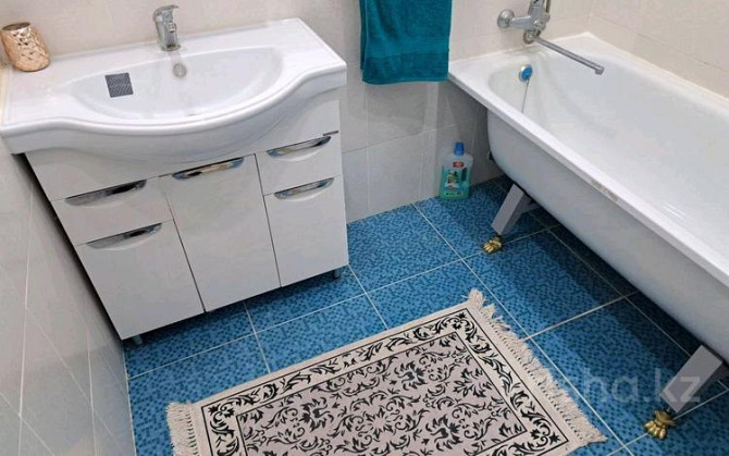 2-комнатная квартира, 80 м², 2/5 этаж помесячно, Циалковского 5 Уральск - изображение 6